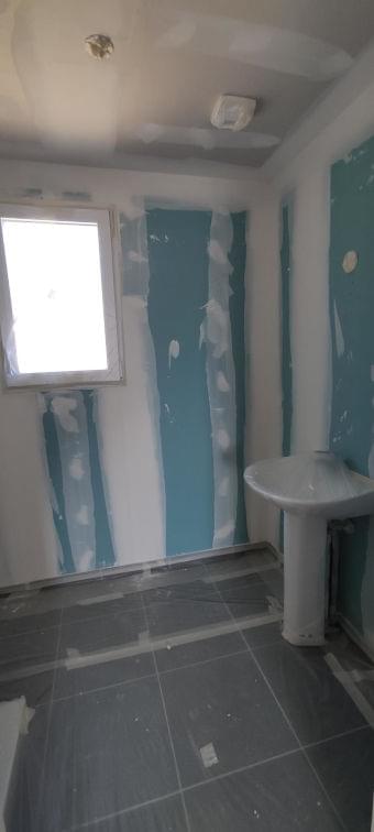 pomieszczenie przed szpachlowaniem