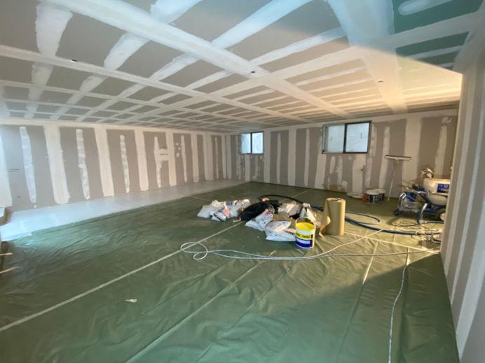 pomieszczenie przed szpachlowaniem
