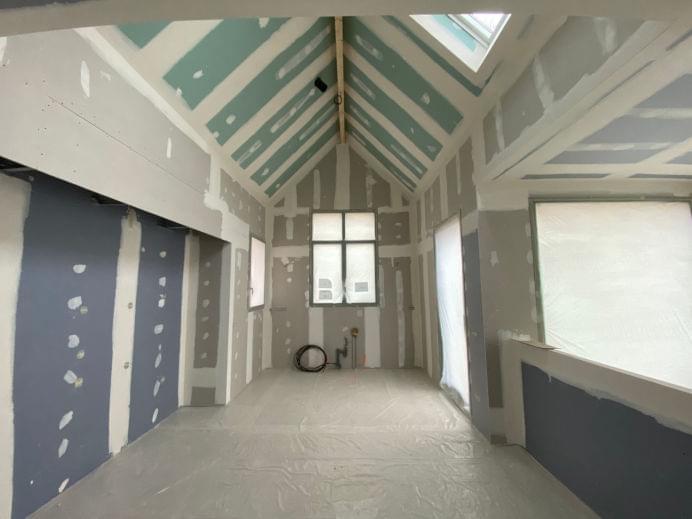 pomieszczenie przed szpachlowaniem