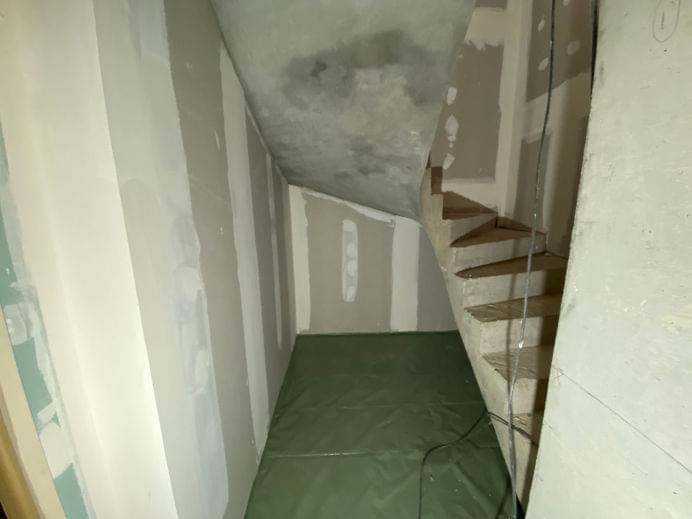 pomieszczenie przed szpachlowaniem