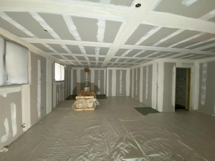 pomieszczenie przed szpachlowaniem